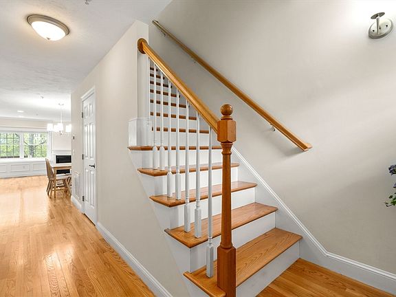 3rd image of 6 Azalea Ln Unit 6