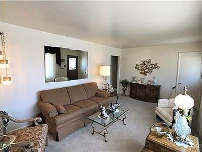 Formal Livingroom