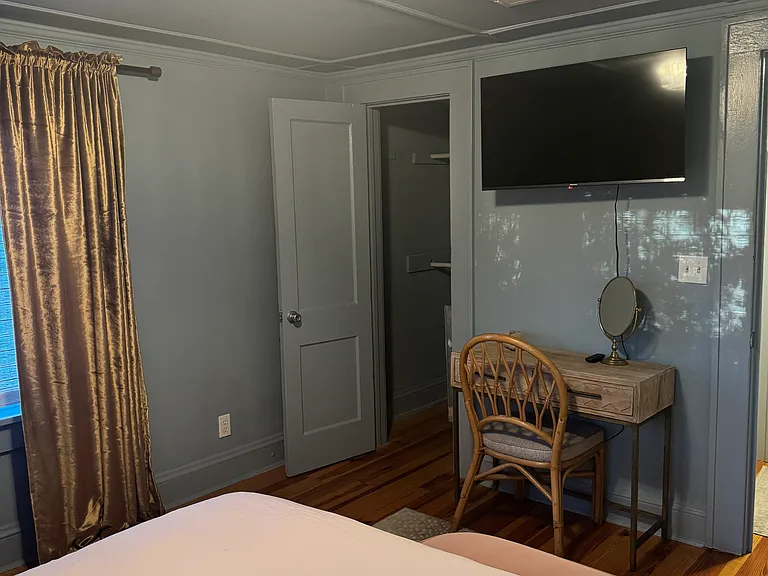 63 Grove St #C — Photo 7