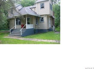 44 Orchard St, Otisville, NY 10963