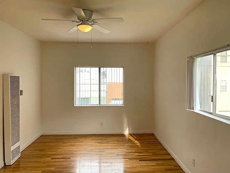 1814 Pacific Ave — Photo 13