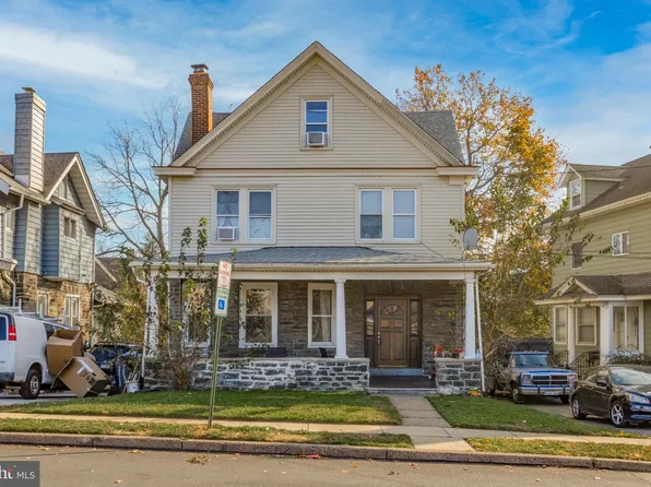 11 S Cedar Ln, Upper Darby, PA 19082