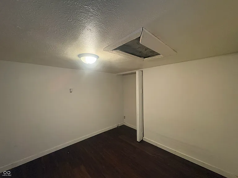 2221 Station St — Photo 14