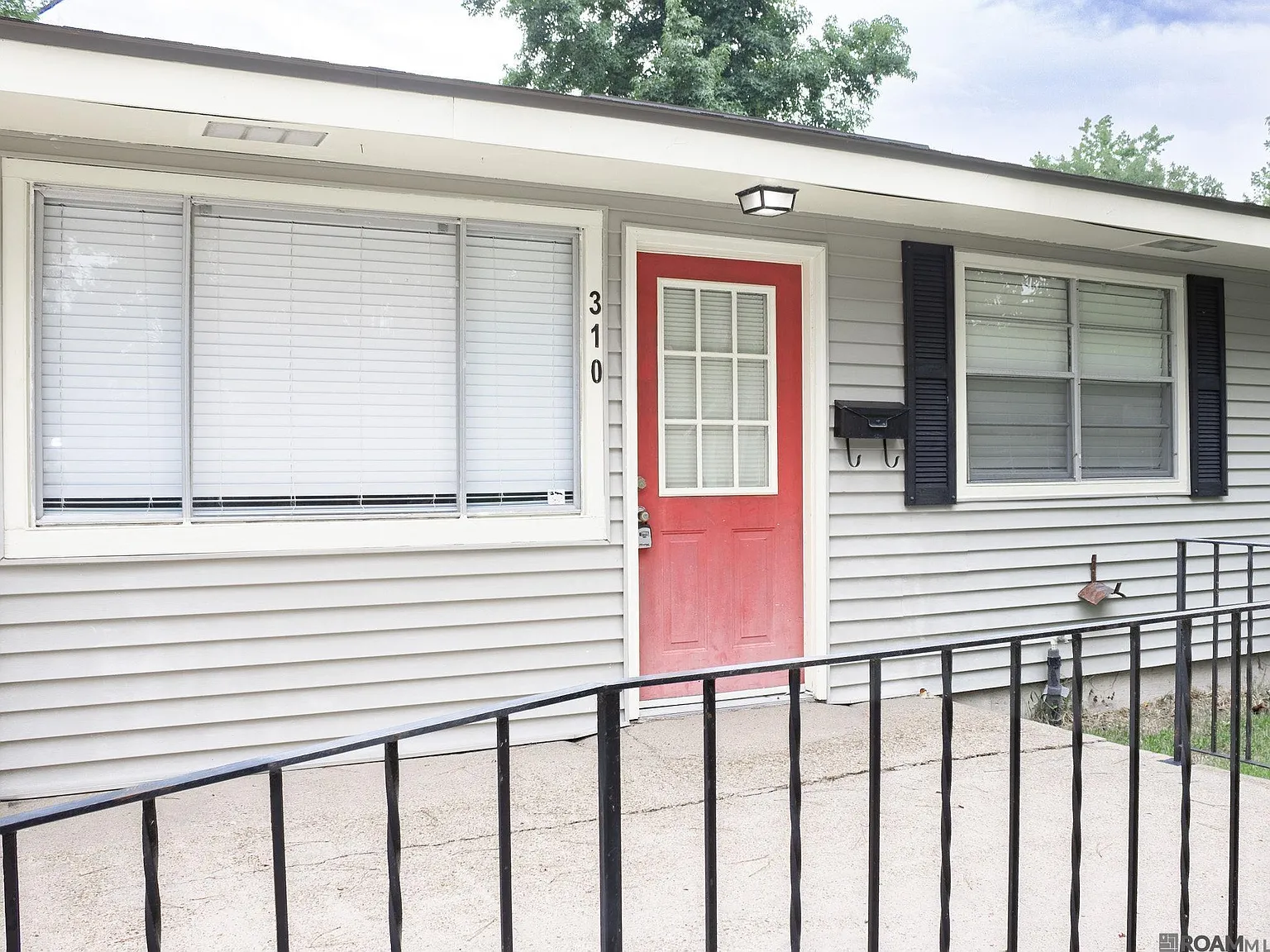 3 bed, 1429 sqft, $1,500 — Photo 1