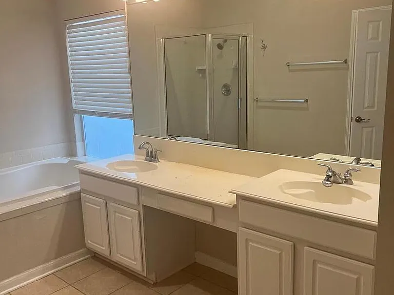 6035 Hart Fld — Photo 17