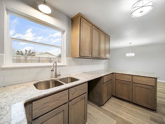 2nd image of 1202 Connell Dr