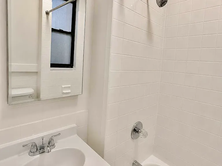 228 W 25th St #2LL — Photo 8
