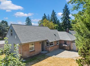 7320 SW Canyon Ln, Portland, OR 97225