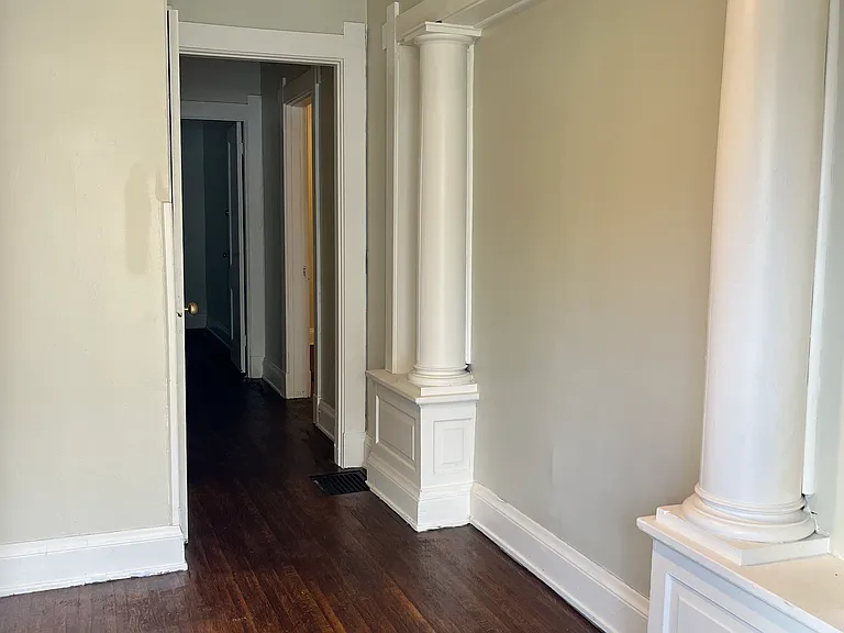 2606 Melrose Ave #1 — Photo 10