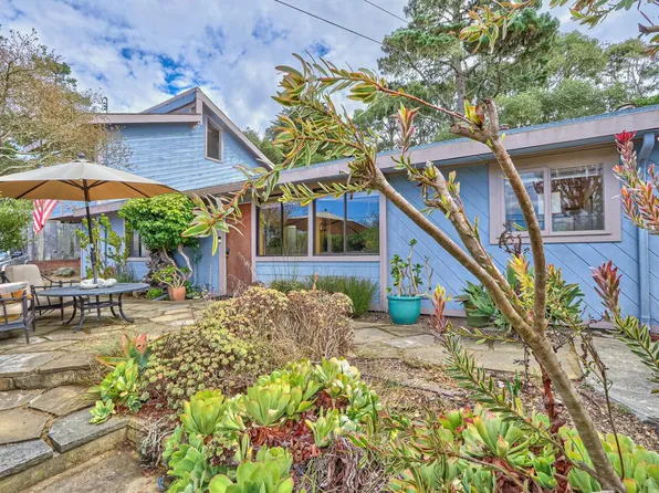 979 Syida Dr, Pacific Grove, CA 93950