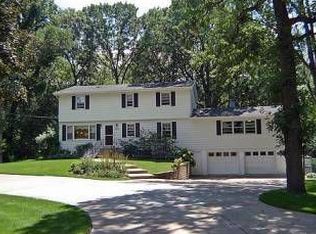 458 Wildwood Rd, Saint Paul, MN 55115