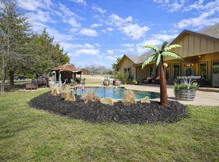 1011 Red Rd, Howe, TX 75459