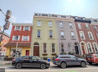 2302 Spruce St APT 2, Philadelphia, PA 19103