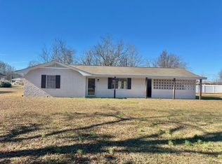 49 Barksdale Dr, West Point, MS 39773