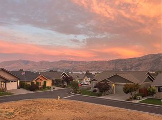 388 Ridgewood Dr, Manson, WA 98831