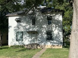 108 N West Pl, Salina, KS 67401