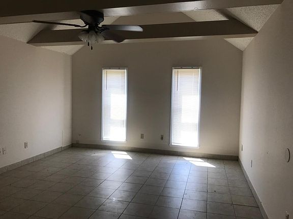 3rd image of 126 Kristi Dr