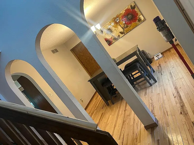 Foyer towards dining