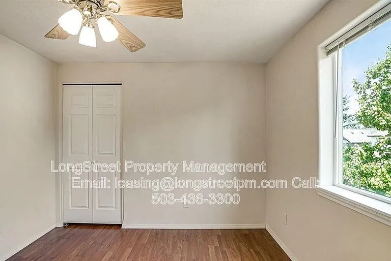332 NE Carmen Pl — Photo 32