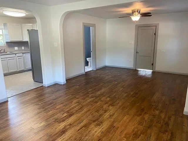 217 Burton Hill Rd — Photo 8