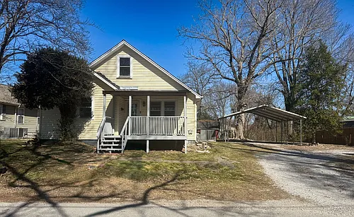 158 King St Photo 1