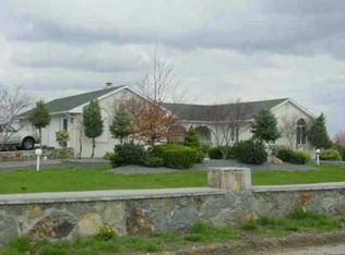 1710 Pippin Orchard Rd, Cranston, RI 02921