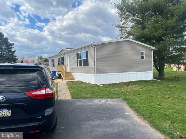4243 Leah Ave, Dover, PA 17315
