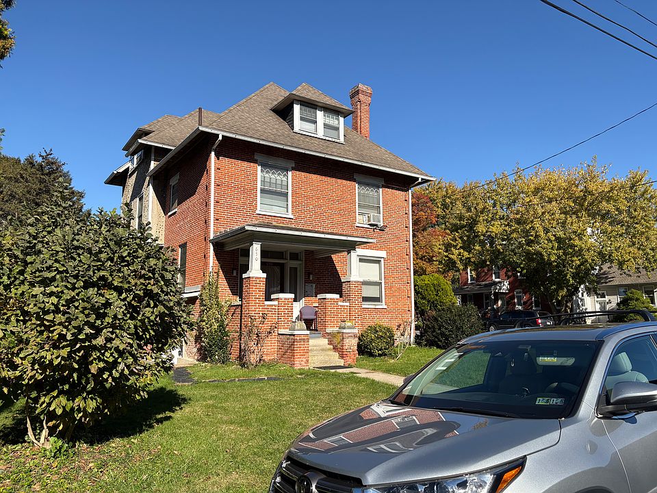 Stand a lone building