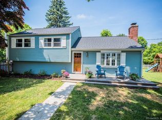 1540 Stillson Rd, Fairfield, CT 06824