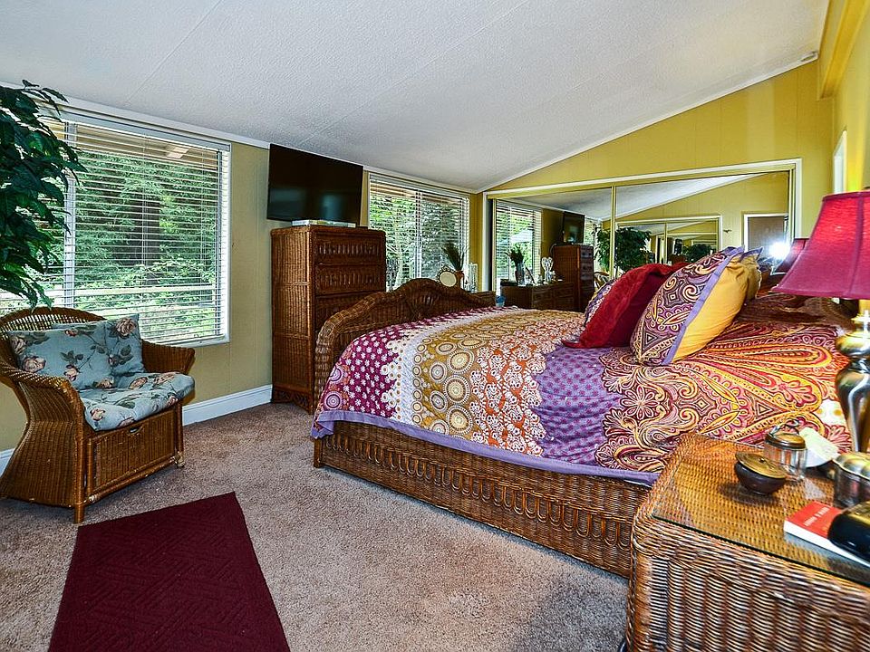 1st image of 74 Knollwood Dr #74