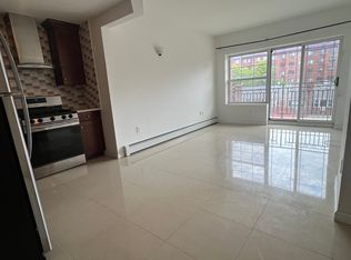 71-66 Parsons Blvd Unit 4-B, Fresh Meadows, NY 11365