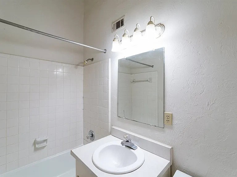 1349 Rumba Ln — Photo 16