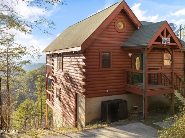 940 Falcon View Way, Sevierville, TN 37862