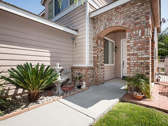 4th image of 1733 Vista Del Norte