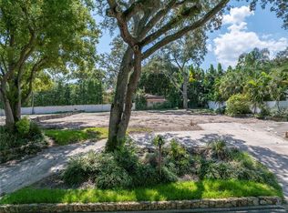 940 42nd Ave N #15, Saint Petersburg, FL 33703