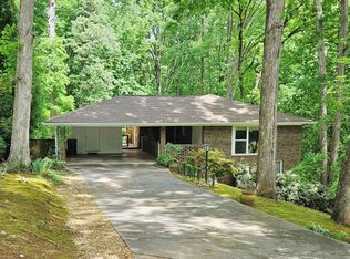 1146 Lakeshore Dr, Gainesville, GA 30501