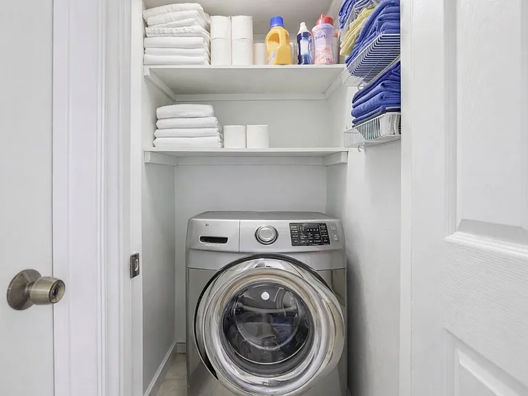 washer included/no dryer