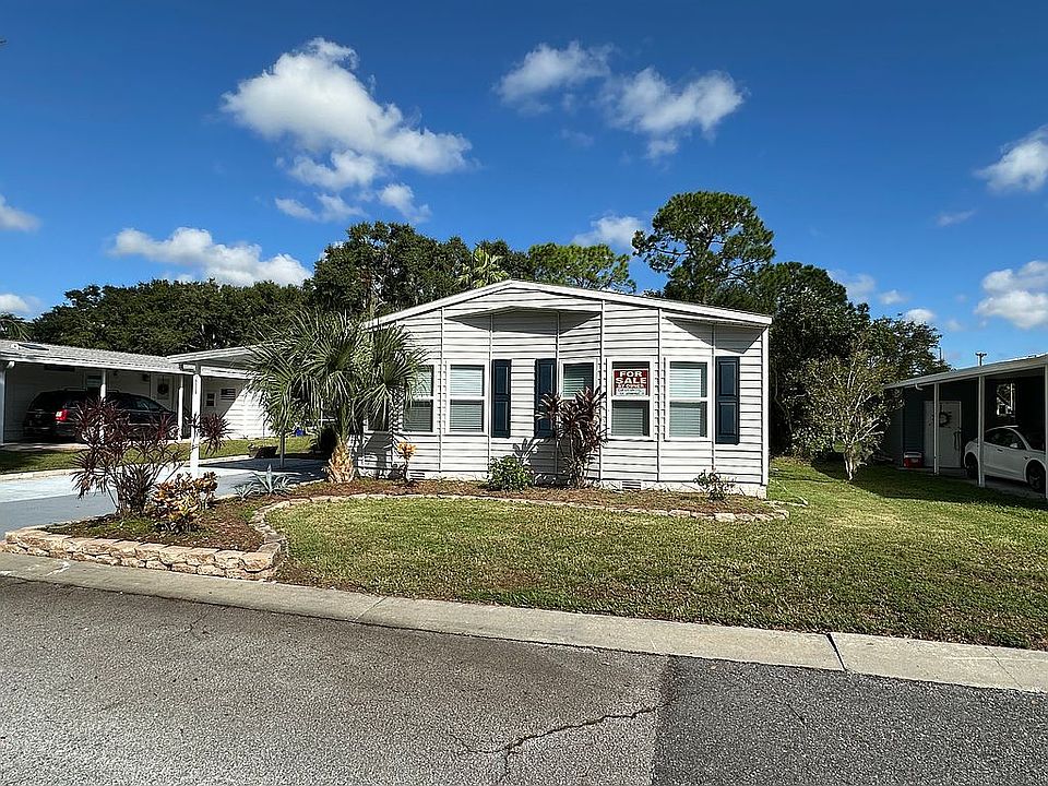 1st image of 16528 Daeza Dr