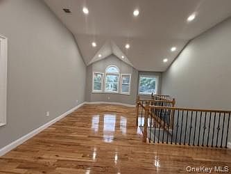 3rd image of 214 Forest Rd