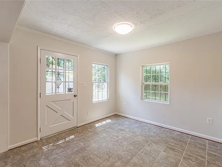 3213 Bobbie Ln — Photo 14