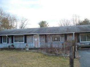 11 Daniel Rd, Wareham, MA 02571