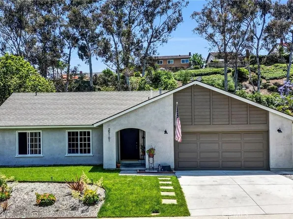 25101 Sebastian Ln, Mission Viejo, CA 92691