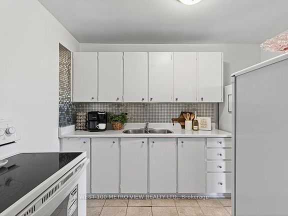3rd image of 1275 Silver Spear Rd #401