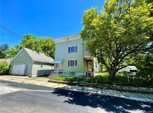 12 Gardiner St, Amsterdam, NY 12010