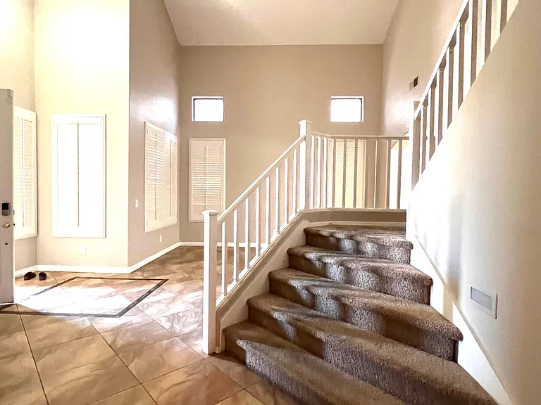 4601 W Donner Dr — Photo 4