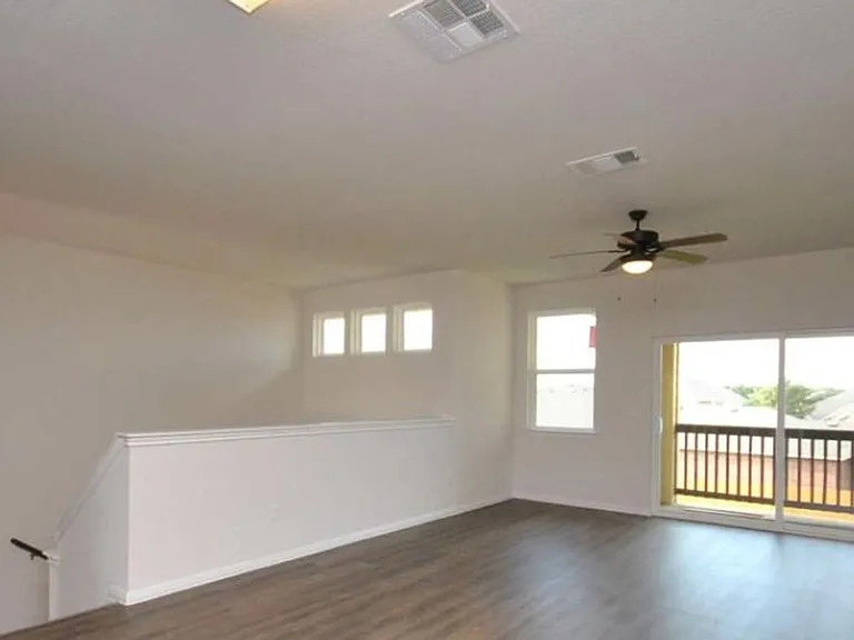 Muirfield Townhomes — Photo 3