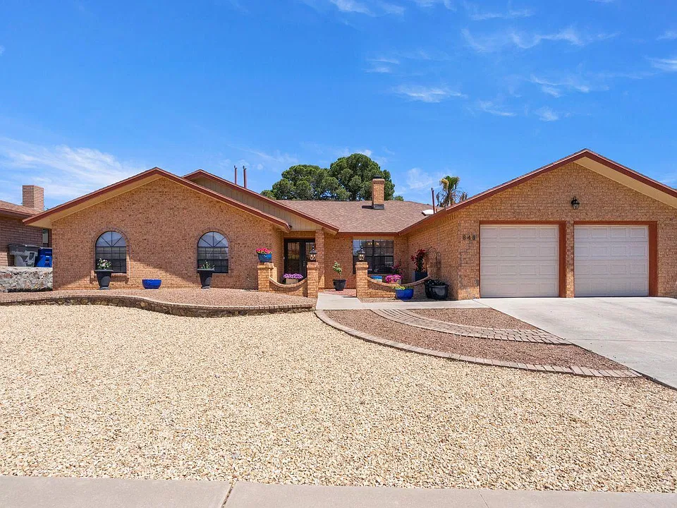 848 Brisa Del Mar Dr