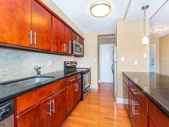 2nd image of 60 Parkway Dr E APT 9F