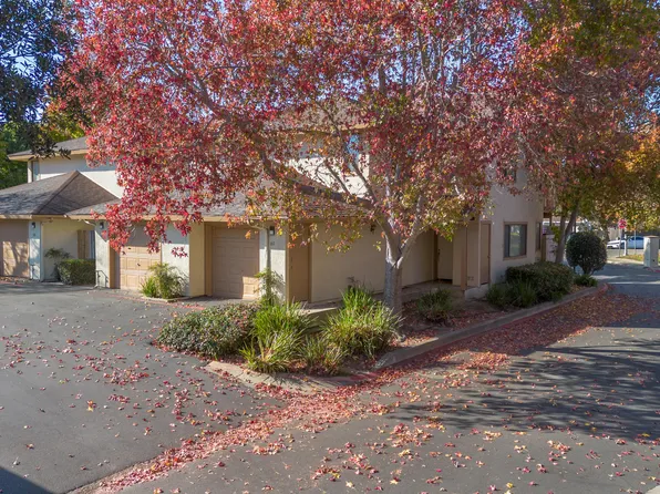 60 Village Circle Dr, Lompoc, CA 93436