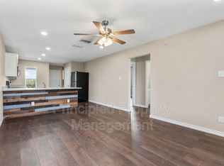 1406 Courtney Place, Cleburne, TX 76033